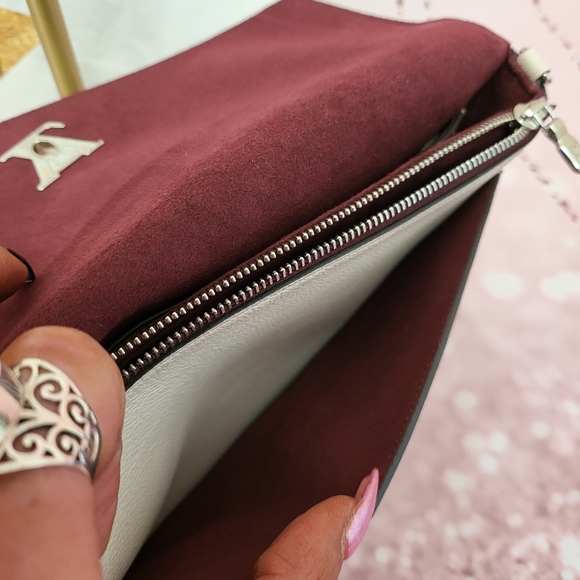 LOUIS VUITTON Pochette Rose Quartz Lockme ♡ - Picture 8 of 10